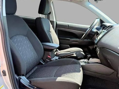 Used 2022 Mitsubishi Outlander Sport ES FWD image 32