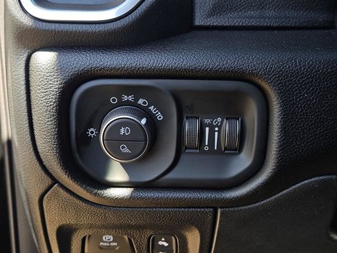 Used 2026 RAM 1500 Laramie w/ Night Edition AWD/4WD image 15