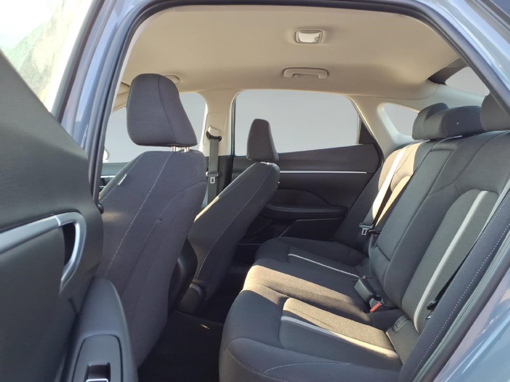 Used 2025 Hyundai Sonata SEL FWD image 11