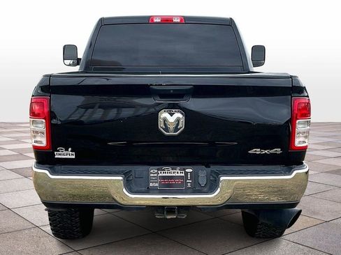 Used 2022 RAM 3500 Tradesman w/ Chrome Appearance Group AWD/4WD image 4