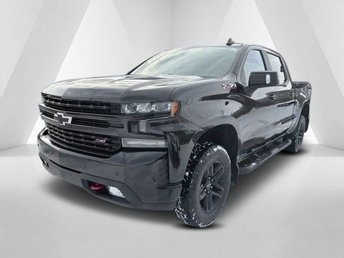 Used 2019 Chevrolet Silverado 1500 LT Trail Boss image 3