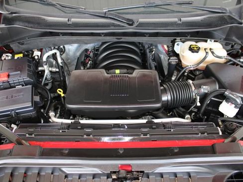 Used 2024 Chevrolet Silverado 1500 LT Trail Boss w/ Convenience Package II AWD/4WD image 29