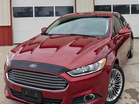 Used 2013 Ford Fusion SE FWD image 3