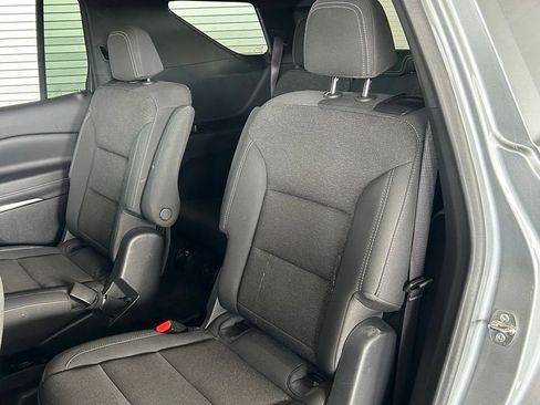 Used 2024 Chevrolet Traverse LT AWD/4WD image 35