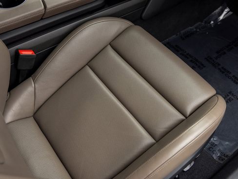 Certified 2021 Porsche Taycan Turbo S image 48