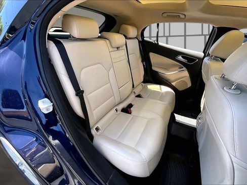 Used 2018 Mercedes-Benz GLA 250 4MATIC image 26