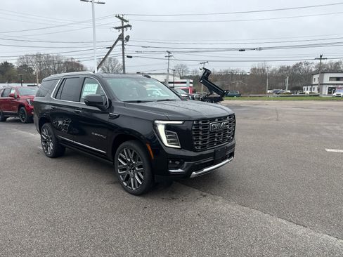 New 2026 GMC Yukon Denali Ultimate AWD/4WD image 7