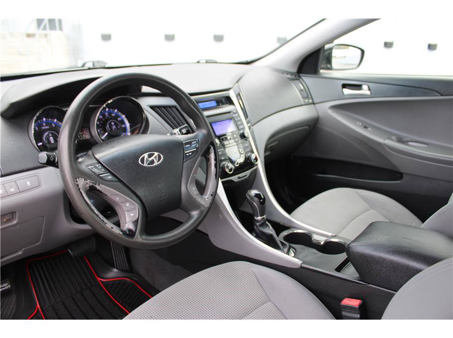 Used 2013 Hyundai Sonata GLS FWD image 9