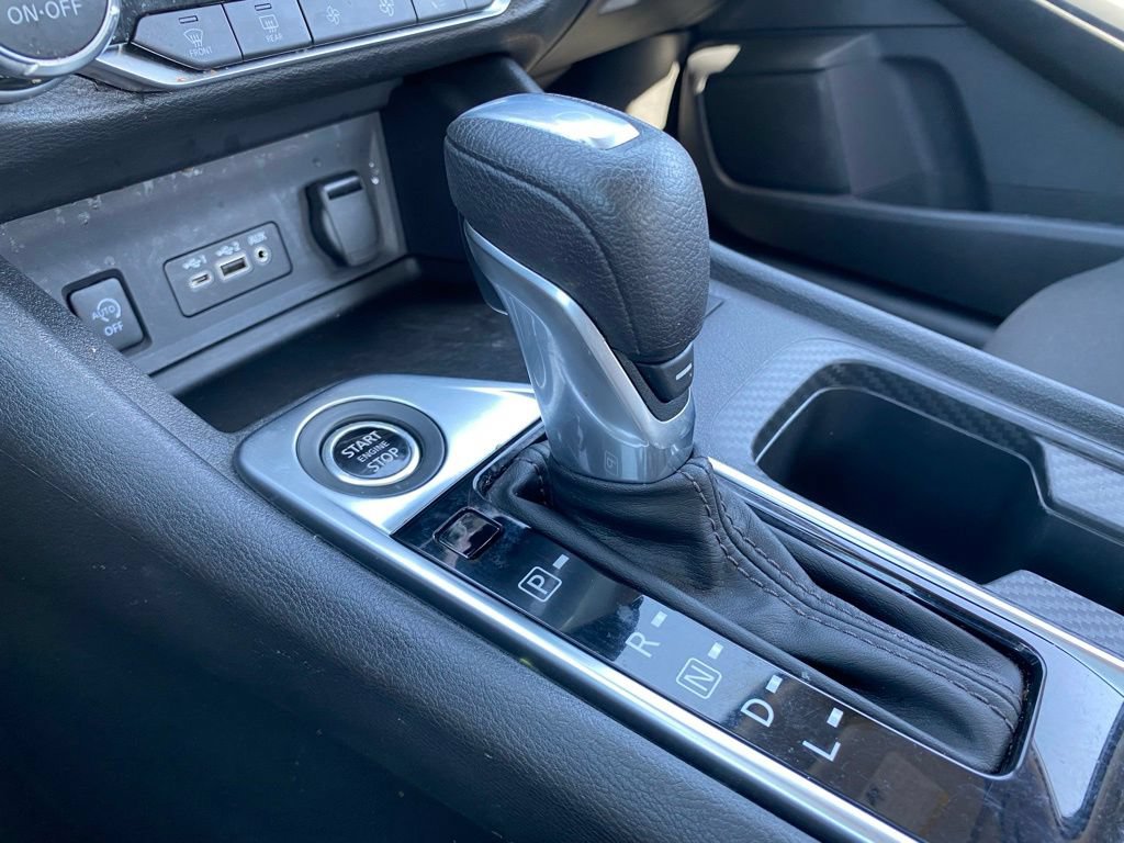 Used 2025 Nissan Sentra SV w/ All-Weather Package FWD image 14