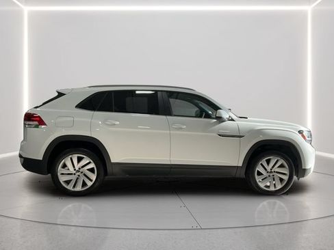 Used 2022 Volkswagen Atlas Cross Sport SE AWD/4WD image 7
