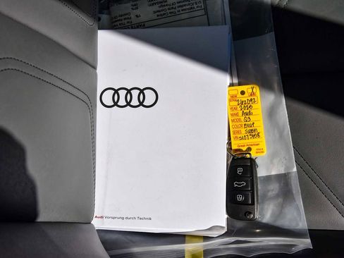 Used 2025 Audi Q3 2.0T Premium image 22