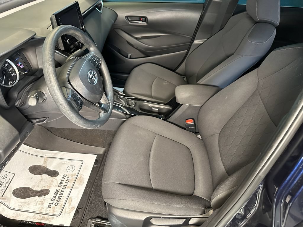 Used 2022 Toyota Corolla LE FWD image 19