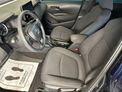 Used 2022 Toyota Corolla LE FWD image 19