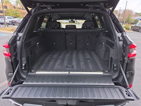 Used 2023 BMW X5 xDrive45e image 13