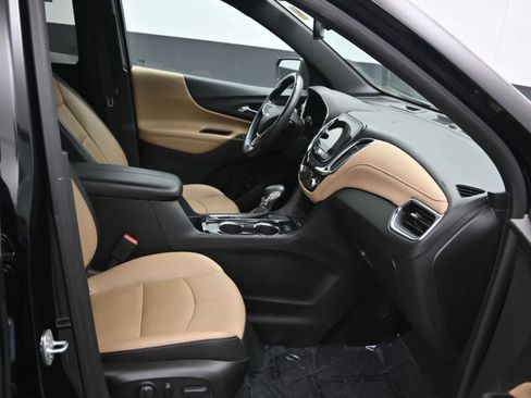 Used 2022 Chevrolet Equinox Premier FWD image 11