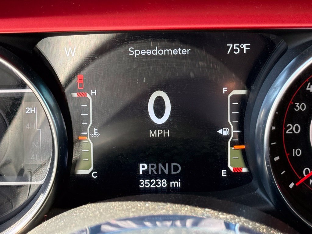 Used 2021 Jeep Gladiator Rubicon AWD/4WD image 18