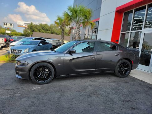 Used 2015 Dodge Charger R/T w/ Wheels & Tunes Group RWD image 7