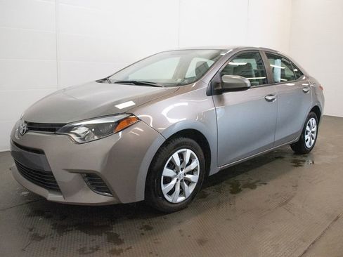 Used 2016 Toyota Corolla LE FWD image 8