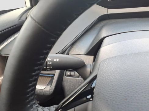 Used 2024 Toyota Prius Limited w/ Limited Premium Package FWD image 25