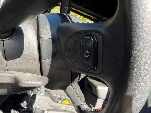 Used 2021 Jeep Wrangler Willys image 13