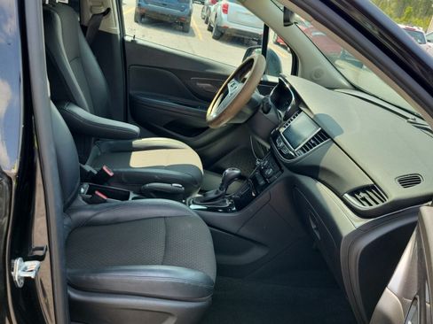 Used 2020 Buick Encore Preferred FWD image 11