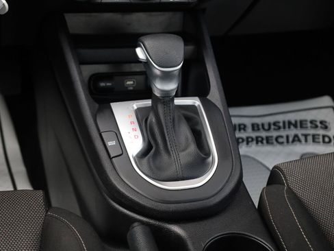 Used 2024 Kia Forte LXS FWD image 38