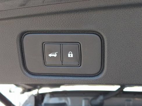 Used 2023 Nissan Pathfinder SL w/ SL Premium Package AWD/4WD image 27