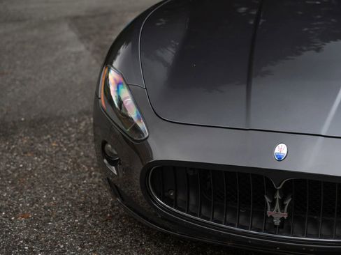Used 2009 Maserati GranTurismo S RWD image 11