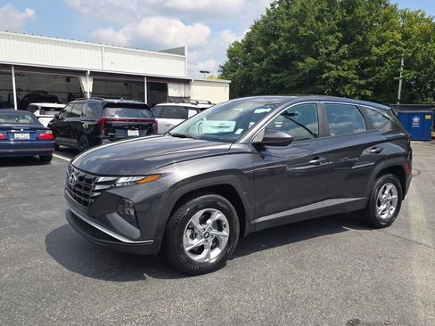 Used 2023 Hyundai Tucson SE w/ Cargo Package AWD/4WD image 7