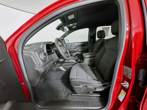 Used 2024 Chevrolet Colorado Trail Boss w/ Advanced Trailering Package AWD/4WD image 13