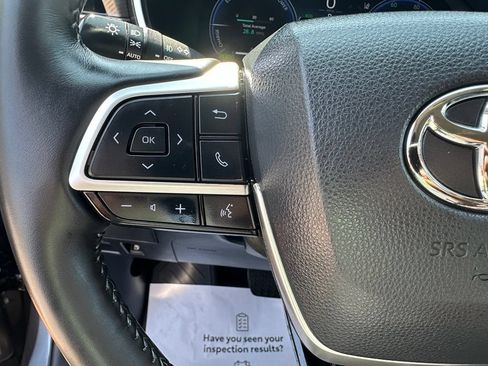 Used 2024 Toyota Highlander Platinum AWD/4WD image 14