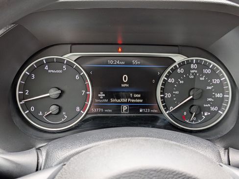 Used 2024 Nissan Sentra SV FWD image 20