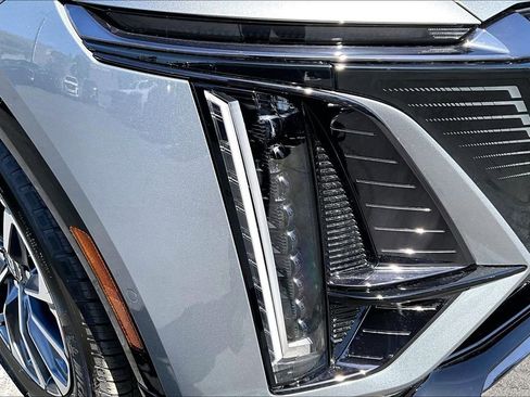 New 2026 Cadillac Lyriq Sport AWD/4WD image 14