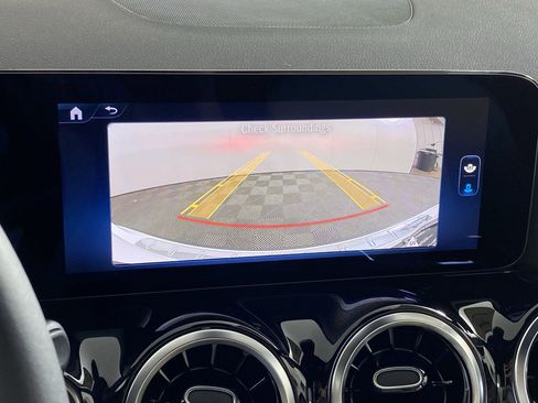 Certified 2025 Mercedes-Benz GLA 250 4MATIC image 24