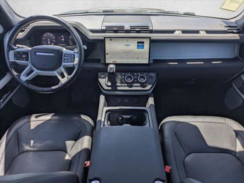 Certified 2023 Land Rover Defender 130 SE AWD/4WD image 19