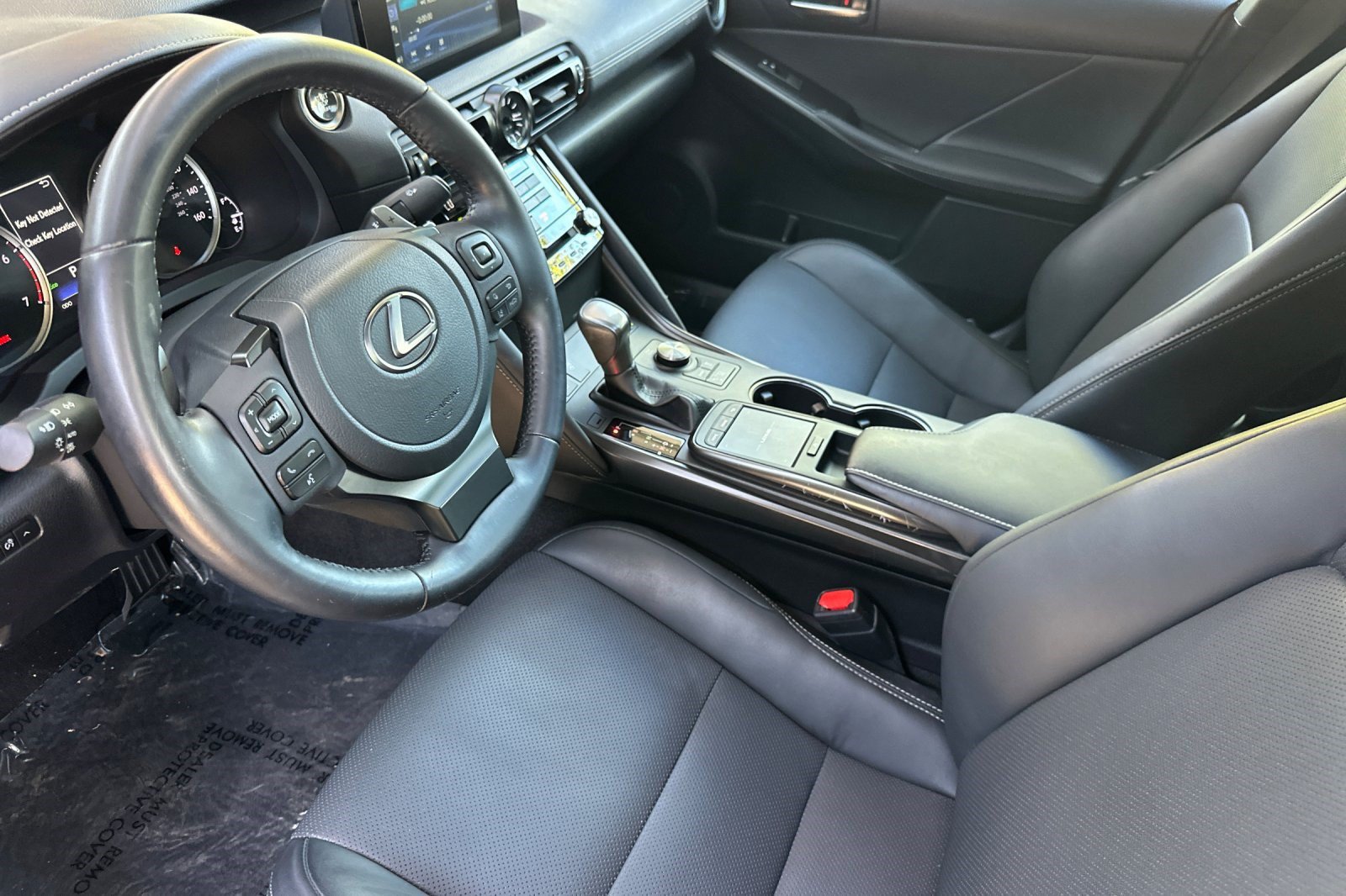 Used 2023 Lexus IS 300 w/ Premium Package RWD image 4