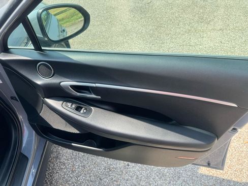 Used 2025 Hyundai Sonata SE FWD image 23