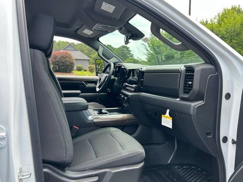 Used 2026 Chevrolet Silverado 2500 LT AWD/4WD image 44