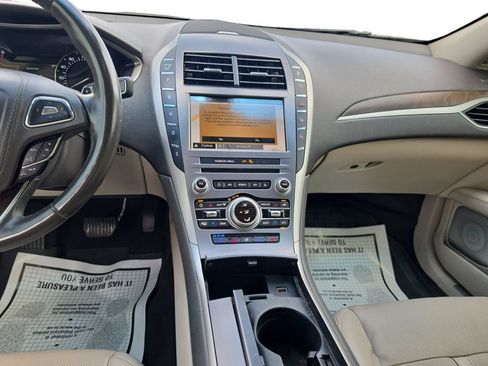 Used 2019 Lincoln MKZ Reserve w/ Luxury Package FWD image 14
