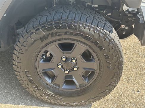 Used 2023 Jeep Gladiator Mojave w/ Trailer Tow Package image 12