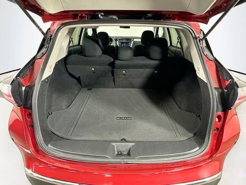 Used 2017 Nissan Murano SV image 27