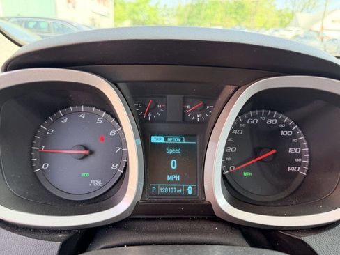 Used 2014 Chevrolet Equinox LS FWD image 16