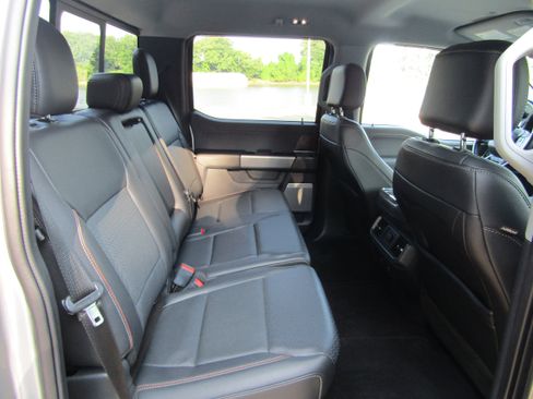 Used 2022 Ford F150 Lariat AWD/4WD image 18