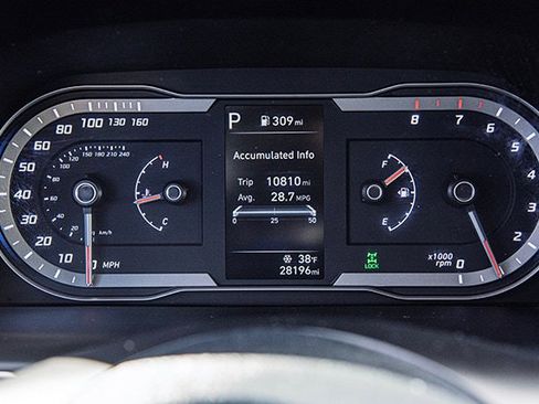 Used 2024 Hyundai Santa Cruz SE image 13