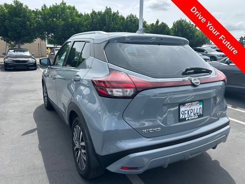 Used 2023 Nissan Kicks SV FWD image 5