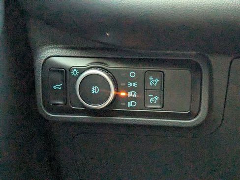 Used 2025 Ford Explorer ST-Line w/ ST-Line Street Pack AWD/4WD image 11
