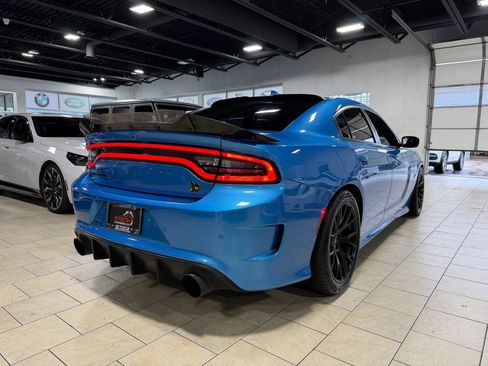 Used 2019 Dodge Charger Scat Pack w/ Dynamics Package RWD image 4