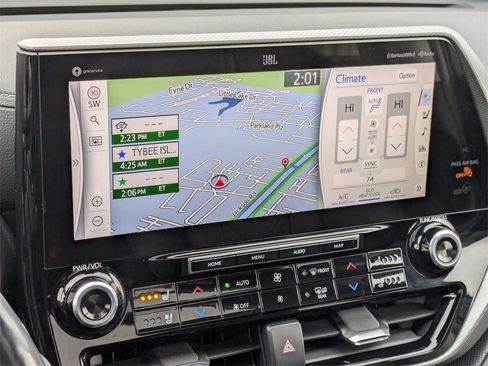 Used 2021 Toyota Highlander Platinum image 26