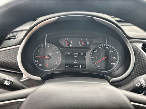 Used 2025 Chevrolet Malibu LT image 12