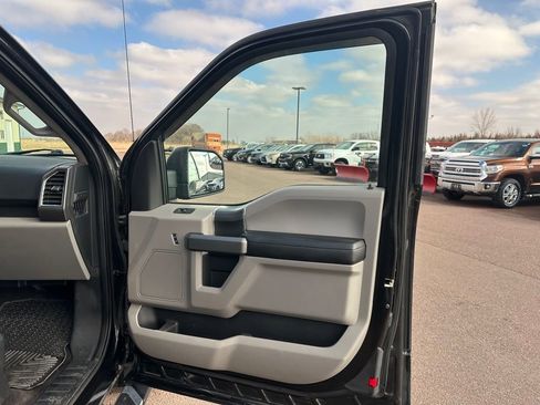 Used 2015 Ford F150 XLT w/ Equipment Group 301A Mid image 28